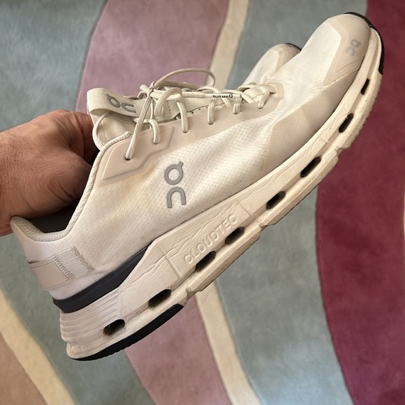 ON Running Cloudnova Form - Picture 3 of 11